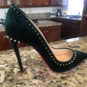 Louboutin Anjalina 100 Velvet Green/bronze